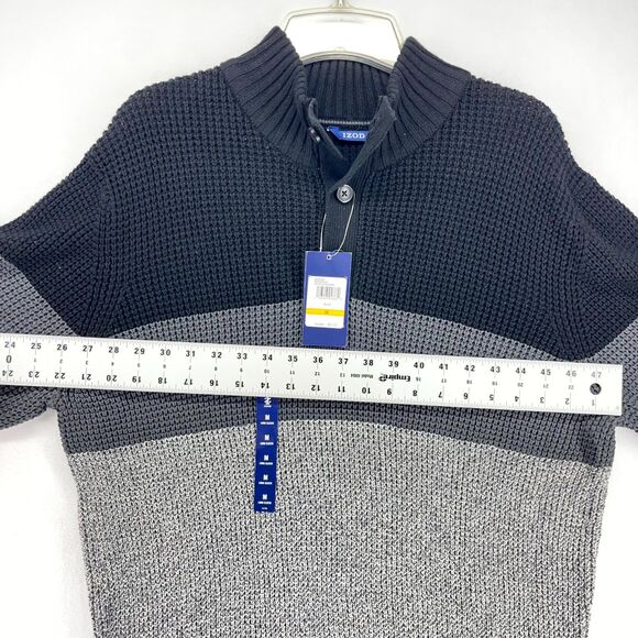 IZOD Men's Black Grey Color Block Mock Neck Button Sweater Size M - Picture 10 of 10